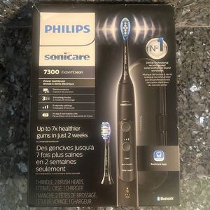 Philips Sonicare 7300 ExpertClean & Brush Heads